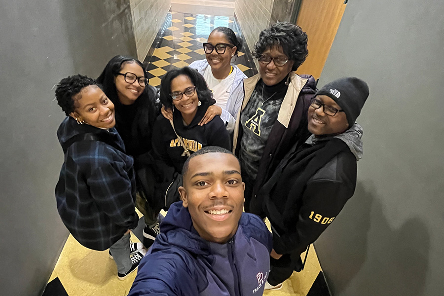 ‘It runs in the family’ — App State alumnus Tony Harris ’92 inspires next generation of Mountaineers